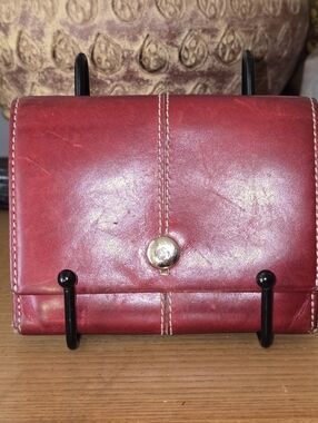 TODS Classic Red Leather Wallet EUC minor wear